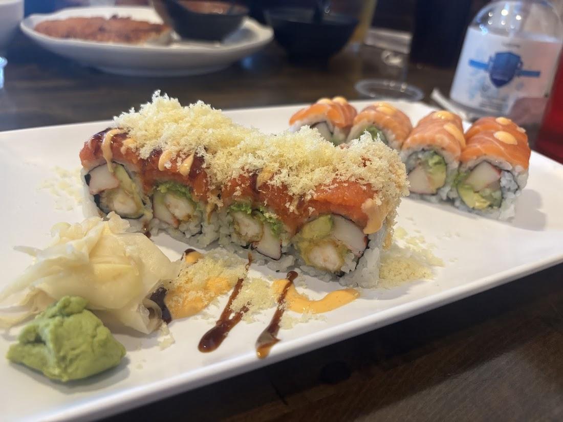 Sushi Yuka: Roll & Pho